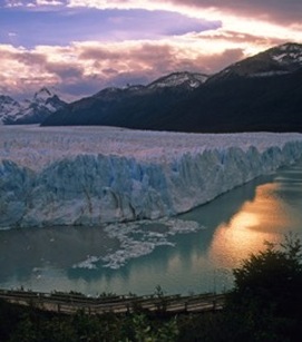 Moreno Glacier, Parque Nacional Los Glacieres Patagonia, Argentina Photo: Eddy Ancinas